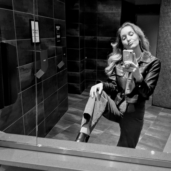 Meet your Posher, Kirstie - Picture 6 of 9